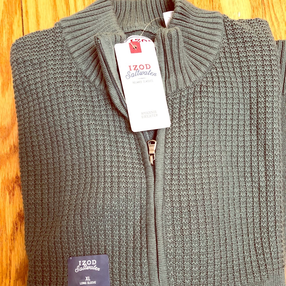 Men’s XL Izod sweater